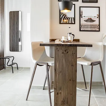 아파트 Jm94 - Totally Renovated In Stylish Design 밀야스코스타