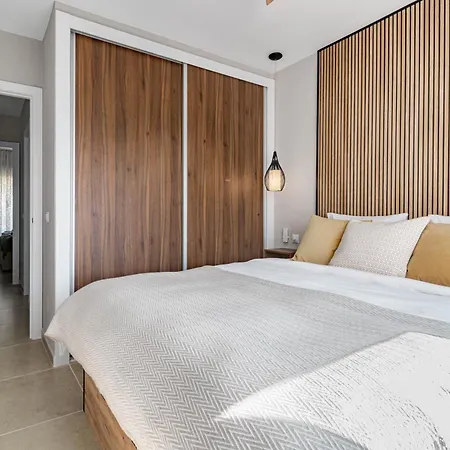 아파트 Jm94 - Totally Renovated In Stylish Design *